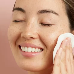 Medik8 Press & Glow -Skin Care Store HowtoUseMedik8Press Glow